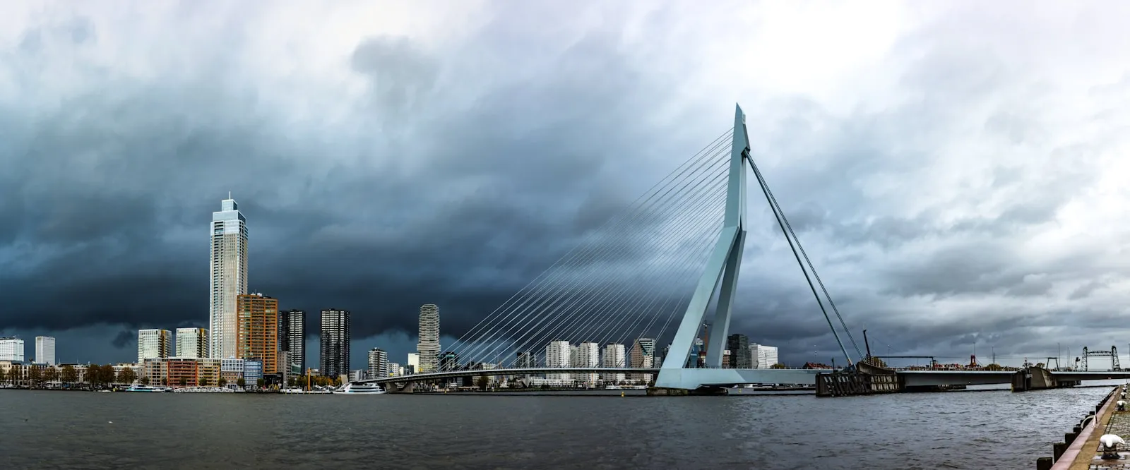 Noodsteunpunt stroomstoring Rotterdam: alles wat u