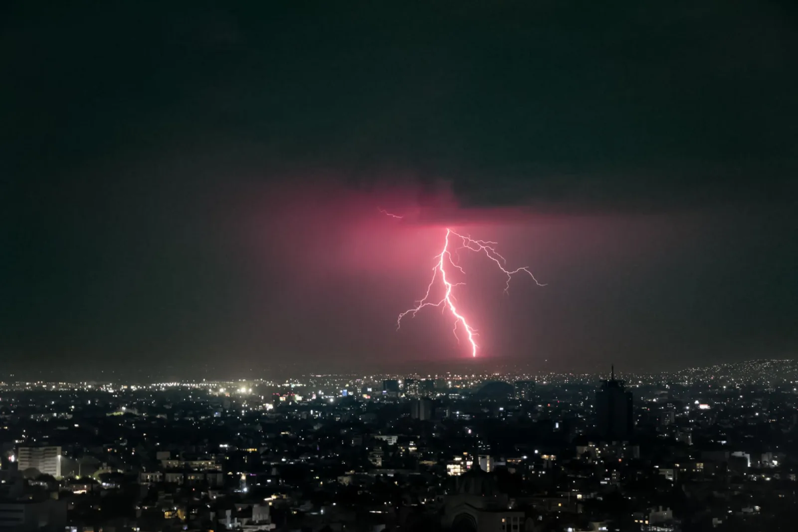 Stroomstoringen Rotterdam & Den Haag: oorzaken en